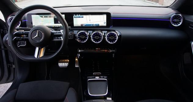 Mercedes-Benz CLA CLA 220 d Automatic AMG Line Premium - Foto 9