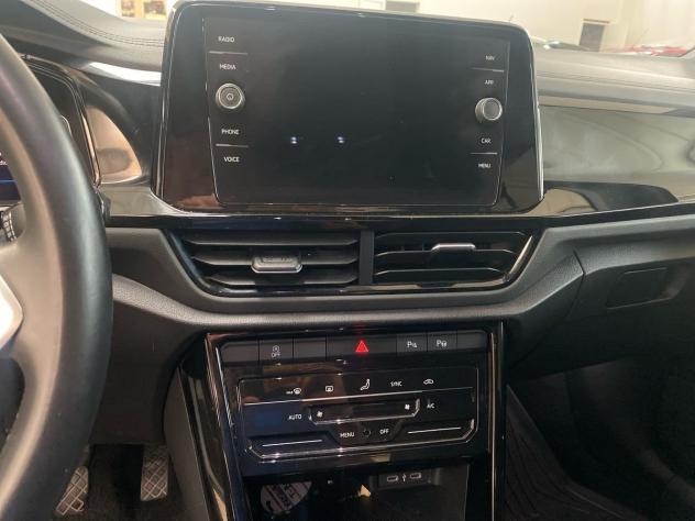 Volkswagen T-Roc 2022 1.0 tsi Style 110cv - Foto 9