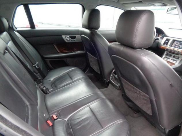 JAGUAR XF Sportbrake 2.2 D 200 CV Premium Luxury rif. 23820588 - Foto 8