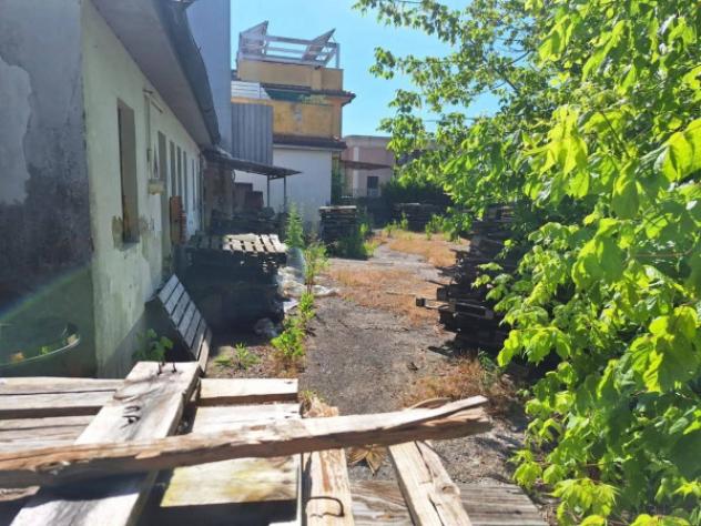 Immobile in asta di 1120 m² in vendita a Santa Maria a Monte - Foto 3