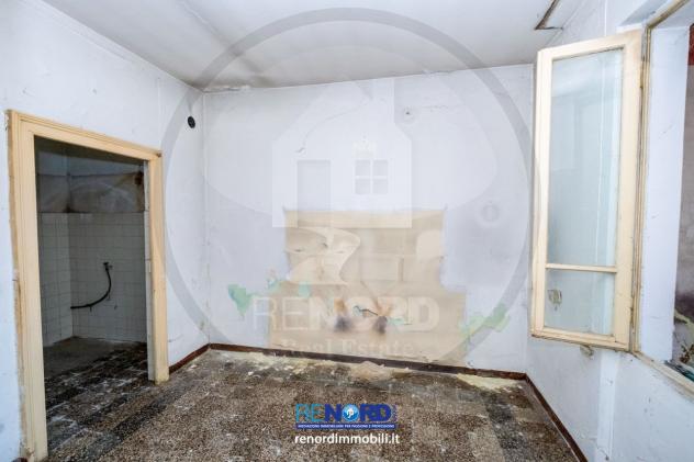 RIF. CC6262 - VALLE SALIMBENE - Villa indipendente suddivisa in due appartamenti, box auto, due cantine, ripostiglio e cortile privato. - Foto 15