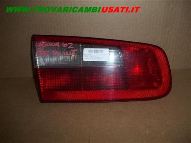 FANALE POST.S.(parte int.) RENAULT LAGUNA BERL  Parti elettriche  Fanaleria  Fanali  Fanale post. sx. RENAULT - LAGUNA - 01-03-2001 - 01-02-2005