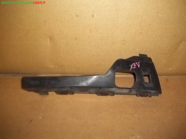 SUPPORTO LAT.D.PARAURTI ANT. FORD FOCUS (CAP)   FORD - FOCUS - 01-12-2004 - 01-02-2008, FORD - FOCUS CABRIO