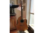 4 CHITARRE IN VENDITA   (1OVATION 1IBANEZ 1WASHBURN 1PEAVEY)
