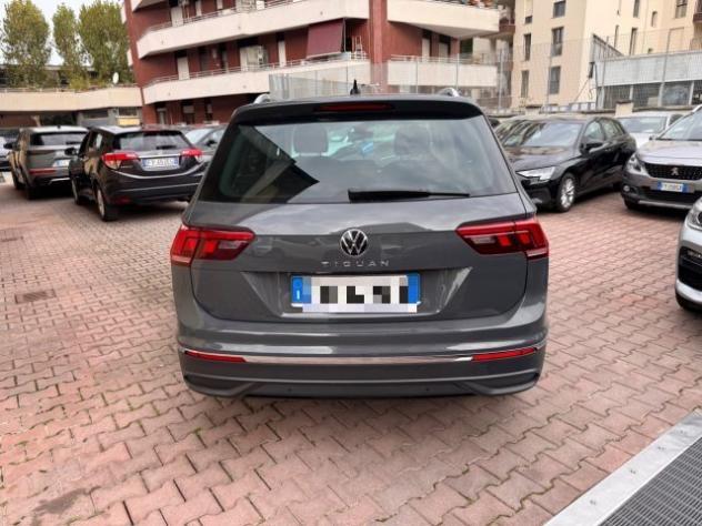 VOLKSWAGEN Tiguan 2.0 TDI 150 CV SCR DSG Life rif. 24162604 - Foto 5
