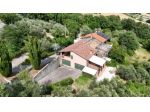 Villa a schiera in vendita a Borghi