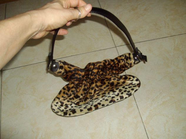 Borsa maculata