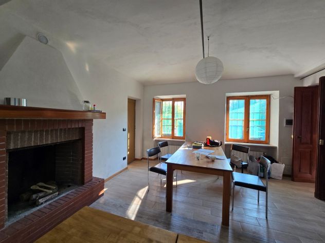 Cascina piemontese libera su tre lati con terreno - Foto 7