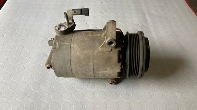 Compressore climatizzatore Ford B-Max 1.0 Ecoboost del 2014 (C1B1-19D629-AE) - Foto 3