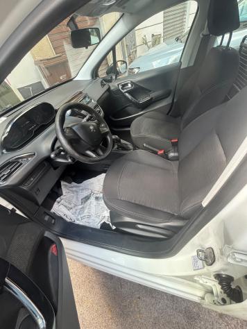 Peugeot 208 1.4 HDi 68 CV 5 porte Van Pack - Foto 9