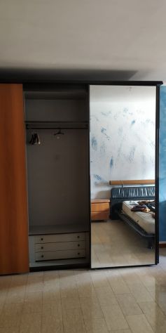 mobile camera da letto con specchio 270x250x70 - Foto 4