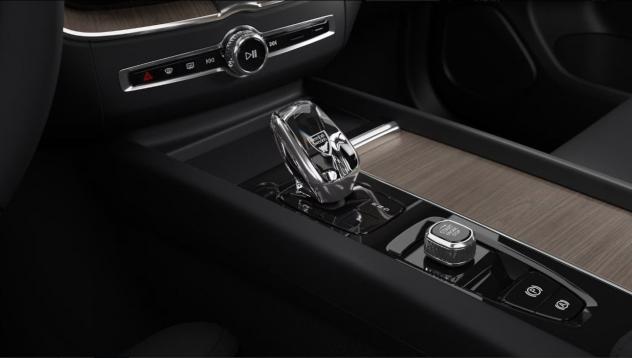 Volvo XC60 Recharge T6 Plug-in AWD Plus Bright Pronta Consegna - Foto 6