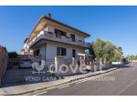 Villa di 250 m² con più di 5 locali e posto auto in vendita a Uta [rif. DV- &hellip;