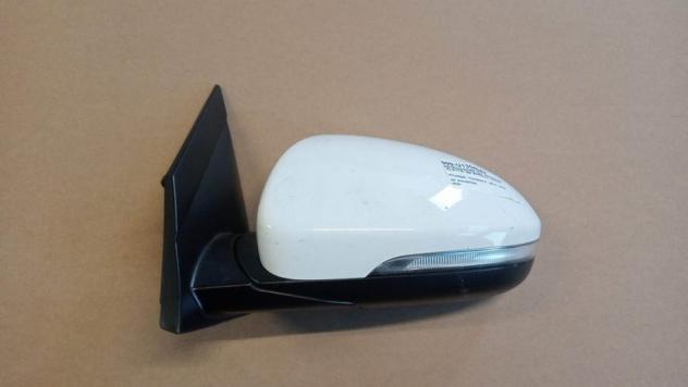 RETROVISORE EST. REGOLAZ. ELETTR. SX BIANCO 10 PIN 999-U1304942 Vetri e Retrovisori Cristalli Retrovisori Retrovisore HYUNDAI - TUCSON II - 2015 -