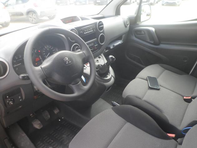 Peugeot Partner furgone 4x4 3 posti - Foto 9