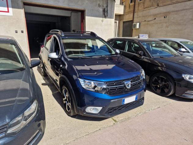 DACIA Sandero 1.5 dCi Stepway Prestige Restyling- 2017 - Foto 3