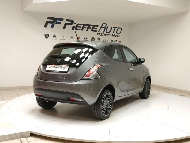 Lancia Ypsilon Ypsilon 1.0 FireFly 5 porte S&S Hybrid Silver - Foto 4