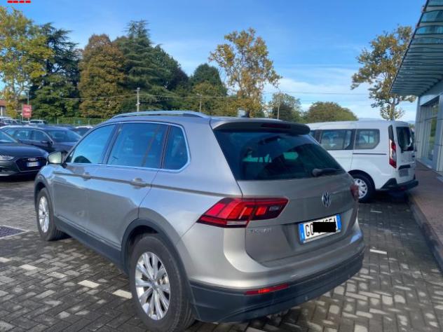 VOLKSWAGEN Tiguan 2.0 TDI 150 CV SCR DSG Life rif. 24158896 - Foto 3