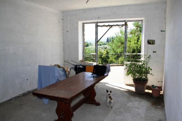 Castel Viscardo (Monterubiaglio) – vendesi cielo-terra con garage allo stato grezzo. - Foto 3