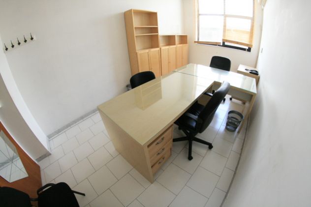 Ufficio/studio indipendente compreso parcheggio - Foto 3