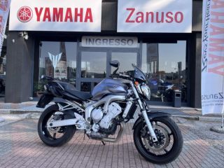 Yamaha FZ6 null