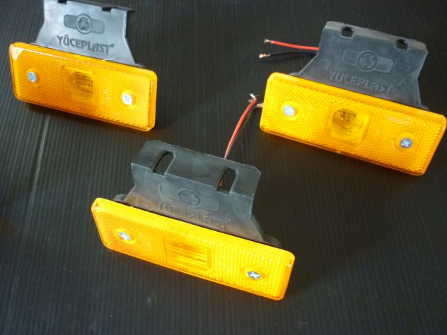 Fanali 4 LED Ambra Laterali 12/24v Supporto PVC - Foto 3