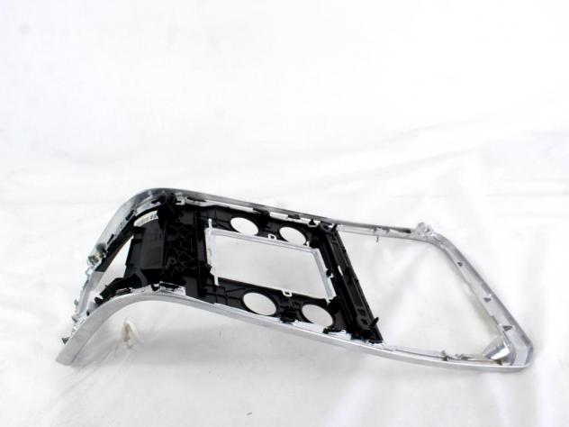 31351079 RIVESTIMENTO CRUSCOTTO CENTRALE VOLVO XC60 2.0 D 120KW 6M 5P (2012) RICAMBIO USATO - Foto 2