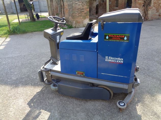 Lavapavimenti spazzante da 90 Cm operatore a bordo - Foto 2