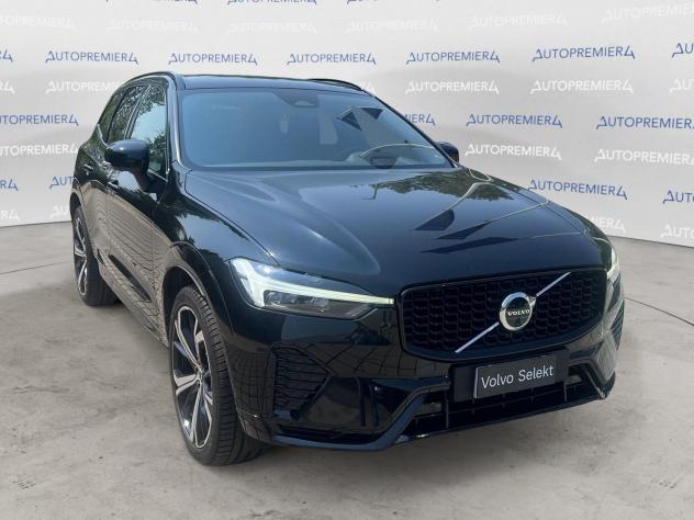 Volvo XC60 B5 D AWD automatico Plus Dark PRONTA CONSEGNA