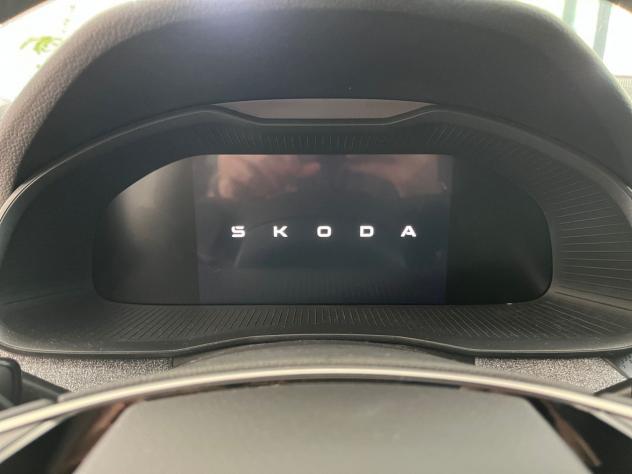 Škoda Kamiq 1.0 TSI Be More 85kW - Foto 10