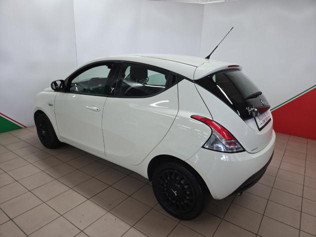 Lancia Ypsilon 1.2 69cv Elefantno - Foto 4