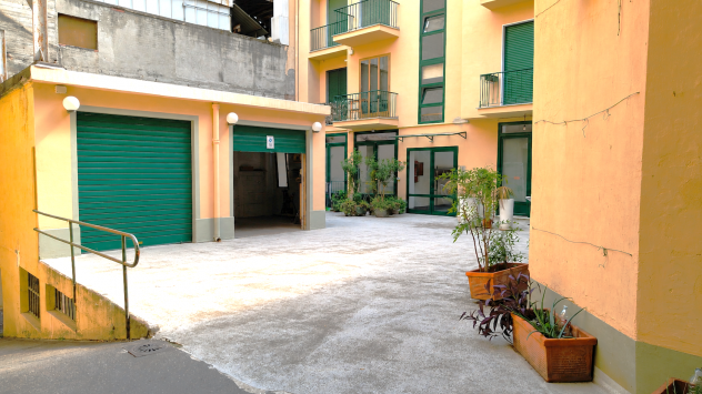 Box indipendente in pieno centro (via Cavour)