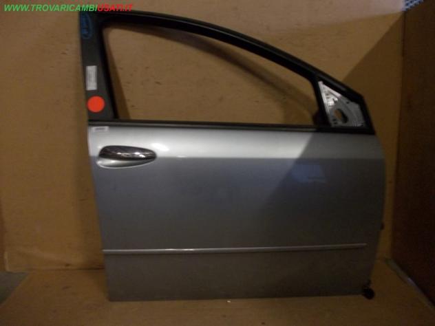 PORTA ANT.D. GRIGIO ORO MET. FIAT CROMA (No Alz. - No Serr.) Carrozzeria Lamierati esterni Porte Porta ant. dx. FIAT - CROMA - 01-05-2005 - 01-10-
