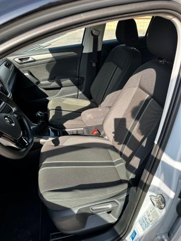 Volkswagen T-Roc 1.0 TSI Business BlueMotion Technology - Foto 9