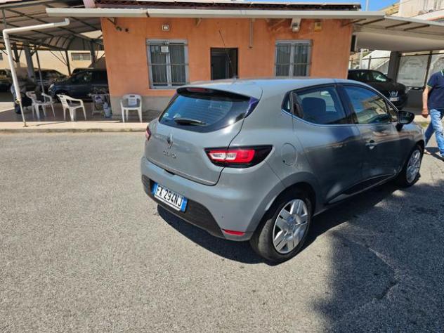 RENAULT Clio dCi 8V 75 CV 5 porte Moschino Zen rif. 23887750 - Foto 5