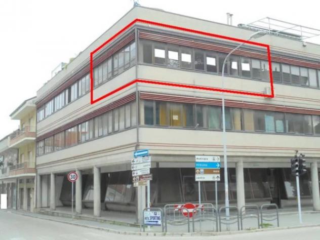 Immobile in asta di 118 m², box auto in vendita a Alba Adriatica - Foto 2