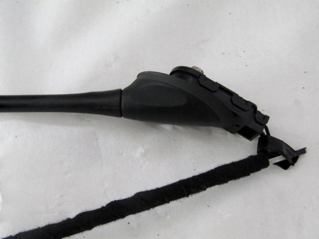 1738453 ANTENNA AUTORADIO FORD FIESTA 1.2 B 44KW 5M 5P (2015) RICAMBIO USATO 1737828 - Foto 2