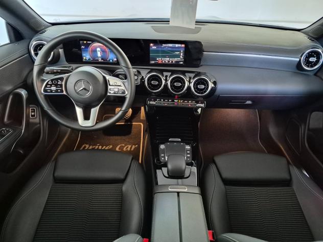 Mercedes-Benz CLA 200 D SHOOTING BRAKE SPORT AUTOMATICA AUTO 1 PROPRIETARIO - Foto 2