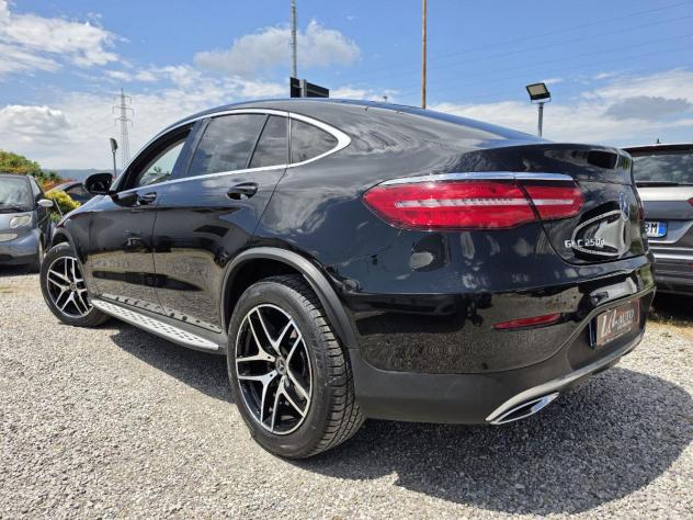 MERCEDES - Classe GLC - GLC 250 d 4Matic Premium - Foto 4