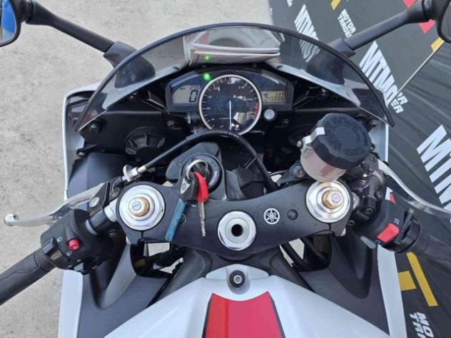 YAMAHA YZF R6 RJ11 Video 360 rif. 23999952 - Foto 10