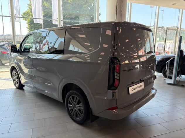 FORD Transit Custom 320L1 VAN DOPPIA CABINA TITANIUM 2.0TD 136CV rif. 23736817 - Foto 6