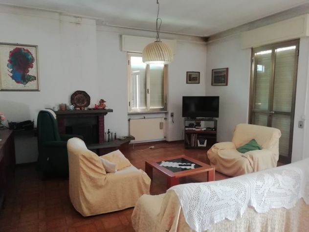 Villa indipendente con uliveto, accesso privato al fiume e vista Alpi Apuane – M - Foto 2