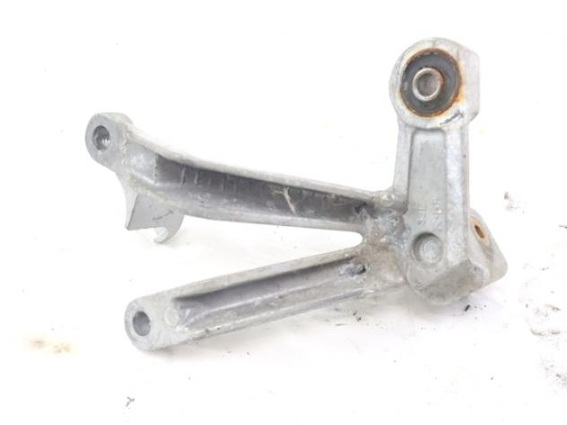 SUZUKI GSX R 600 4370033E00 STAFFA PEDANA POSTERIORE DESTRA 97- 00 REAR RIGHT FOOTREST BRACKET - Foto 3