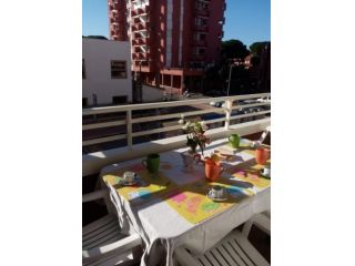 APPARTAMENTO di 2 vani e di 40 mq (FOLLONICA) rif. L72