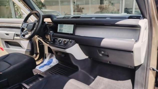 LAND ROVER Defender 90 3.0D I6 250 CV AWD Auto rif. 23807728 - Foto 6