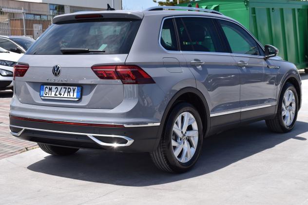Volkswagen Tiguan 2.0 TDI 150 CV SCR DSG Elegance *LUCI AMBIENTE, TELECAMERA* - Foto 4