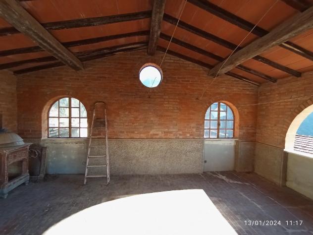 CASA SEMI INDIPENDENTE di 8 vani e di 120 mq (CAMAIORE) rif. 093 - Foto 6