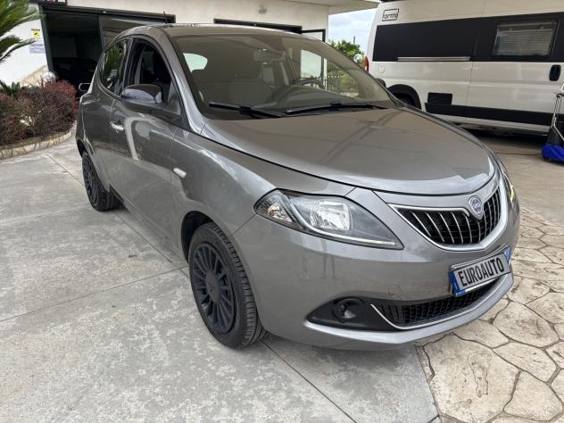 Lancia Ypsilon 1.2 69 CV GPL Alberta Ferretti-2022 - Foto 3