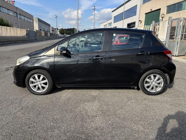 Toyota Yaris Yaris 5p 1.4 d-4d Lounge - Foto 3