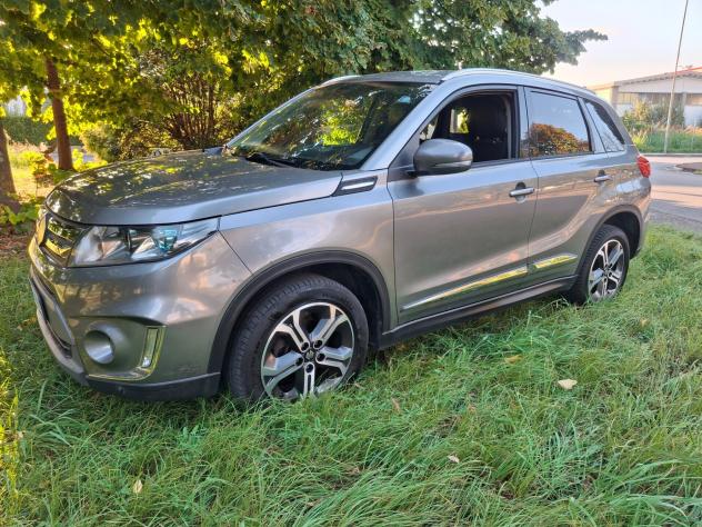 Suzuki Vitara 1.6 DDiS V-Cool-EURO6b-PELLE-NAVI- - Foto 2